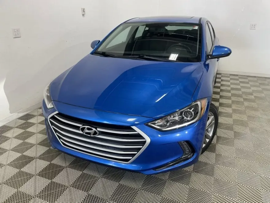 2017 Hyundai Elantra Value Edition photo 1