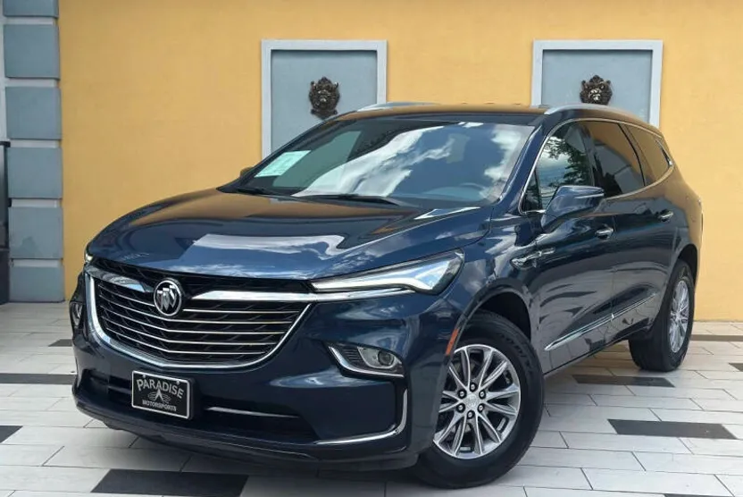 2022 Buick Enclave Essence photo 1