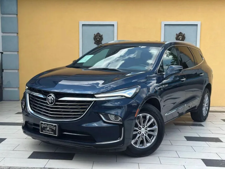 2022 Buick Enclave Essence photo 1