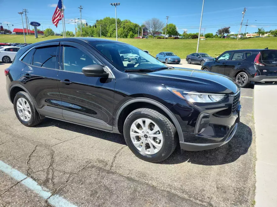 2023 Ford Escape Active photo 1