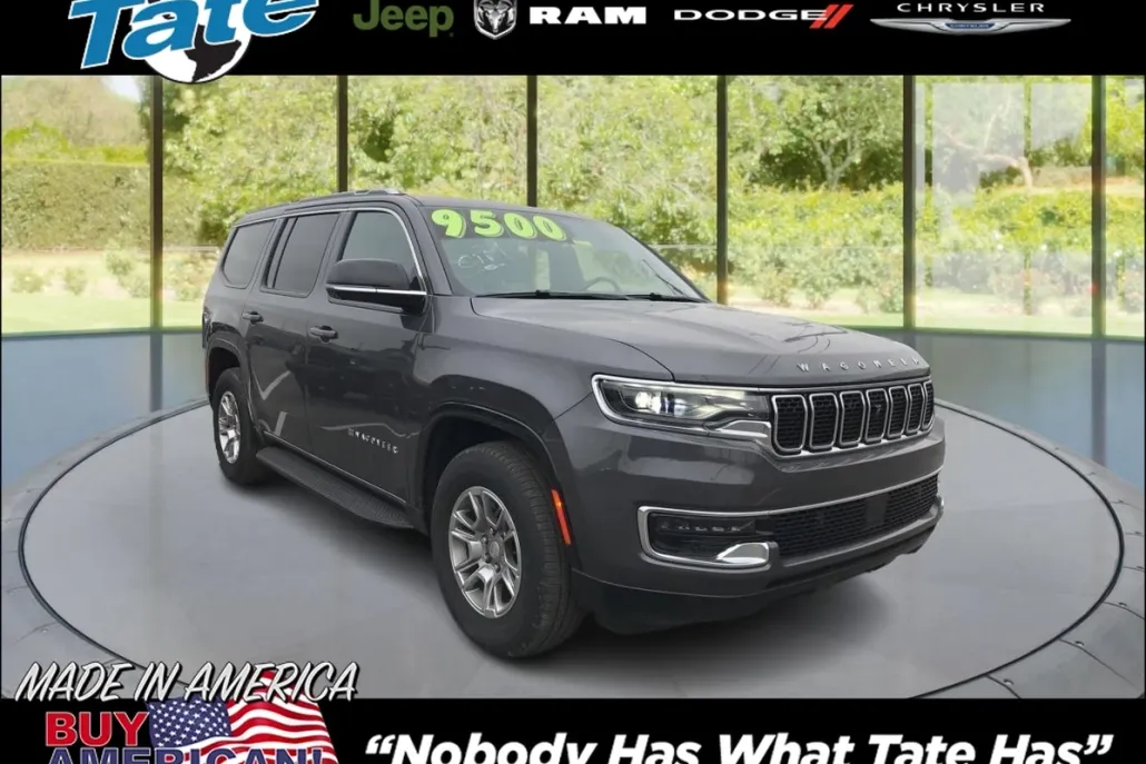 2024 Jeep Wagoneer photo 1