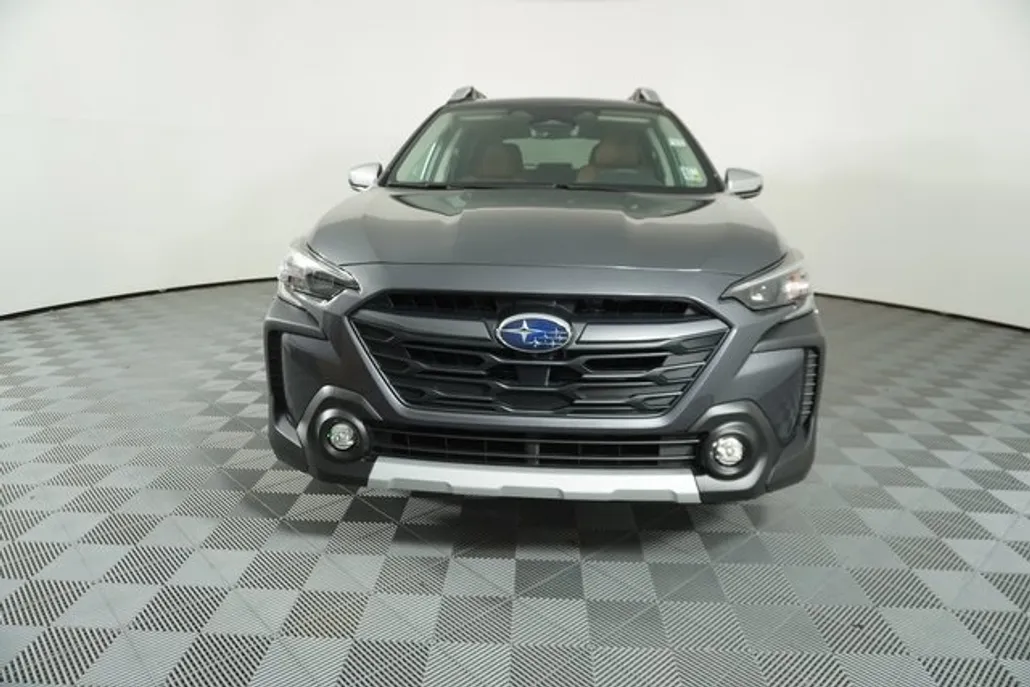 2025 Subaru Outback Touring XT photo 1