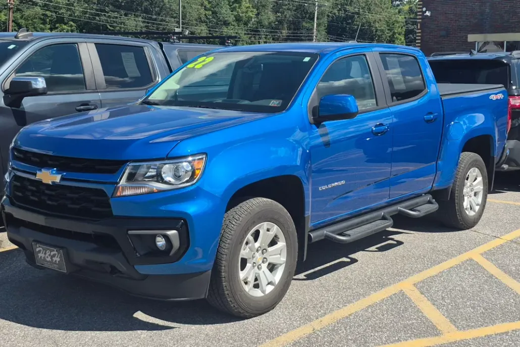 2022 Chevrolet Colorado LT photo 1