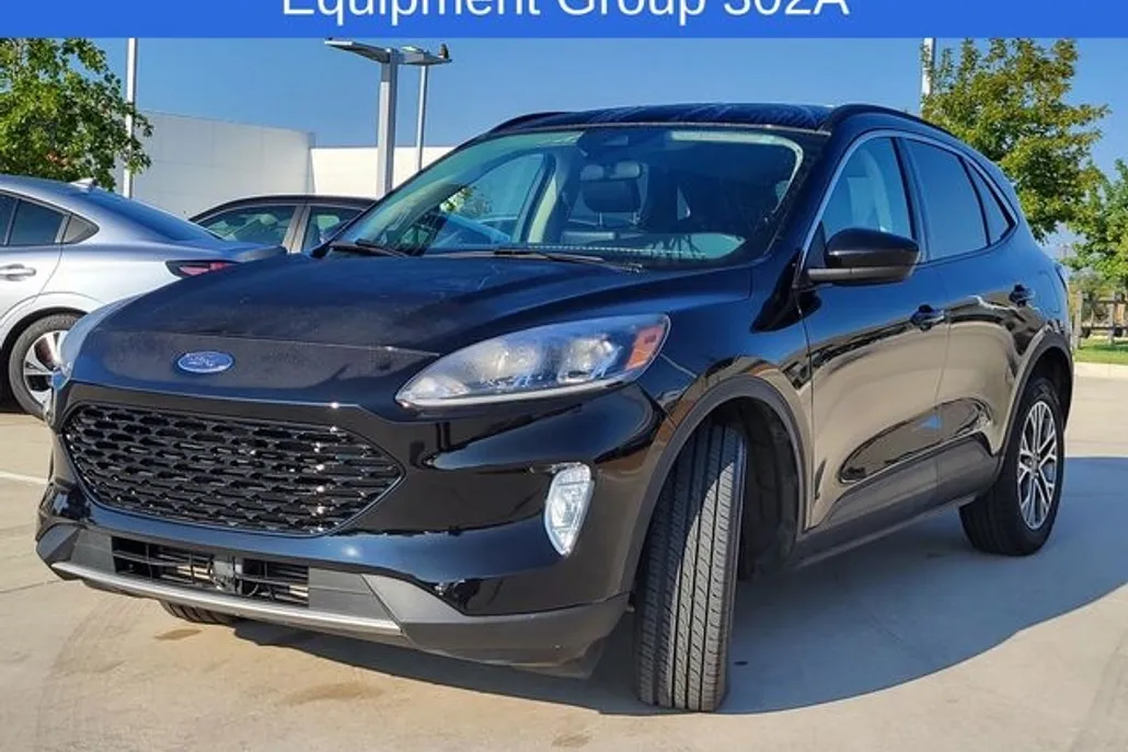 2022 Ford Escape SEL photo 1