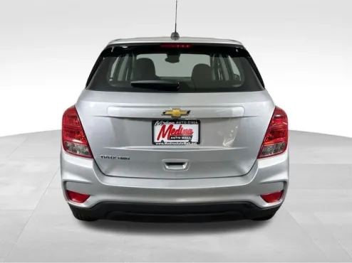 2018 Chevrolet Trax LS photo 4
