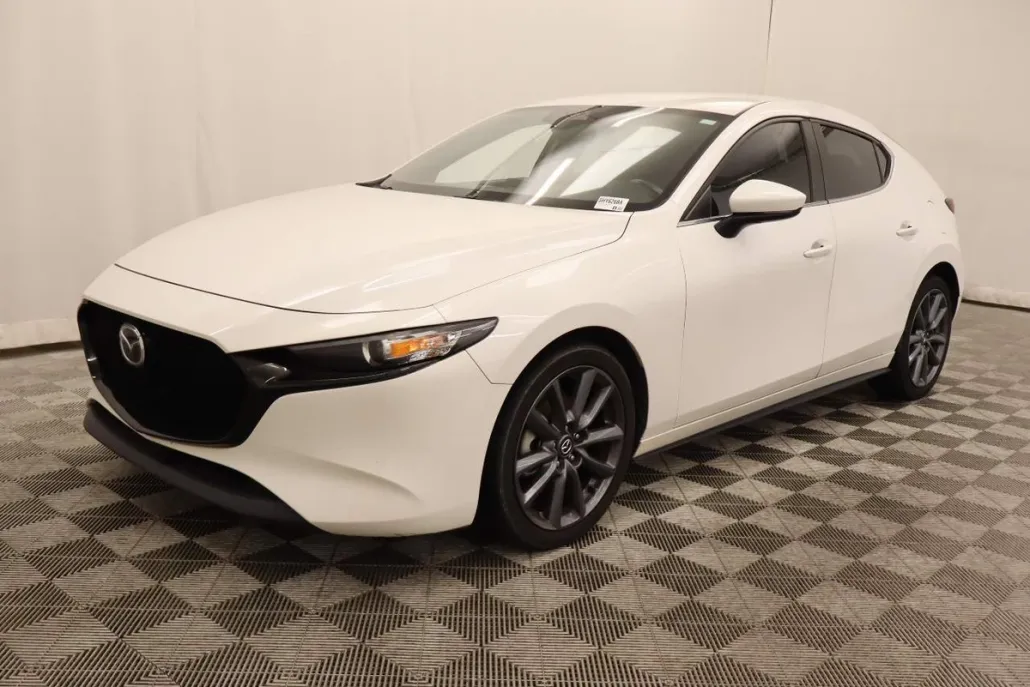 2022 Mazda Mazda3 Hatchback Select photo 1