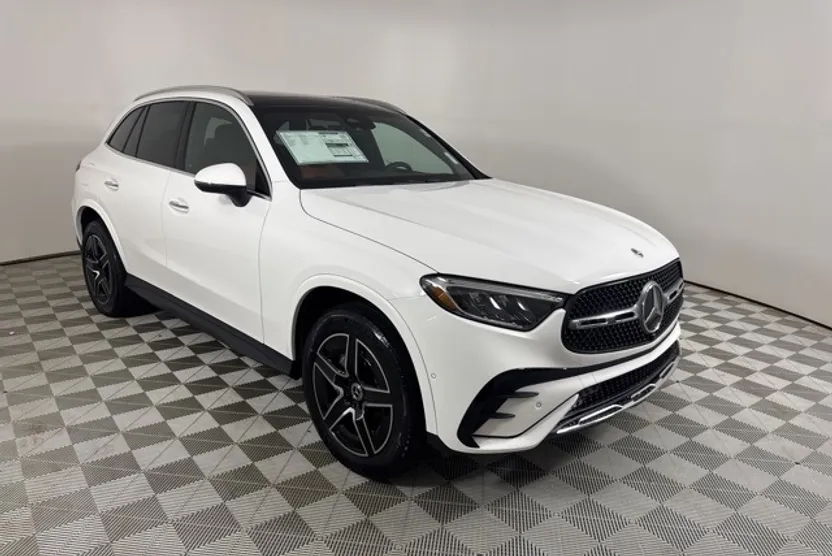 2026 Mercedes Benz GLC 300 4MATIC photo 1