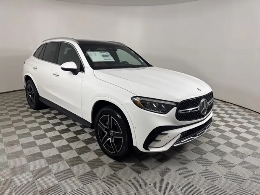 2026 Mercedes Benz GLC 300 4MATIC photo 1