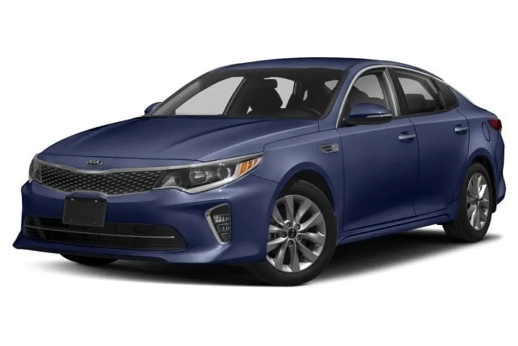 2018 Kia Optima S photo 1