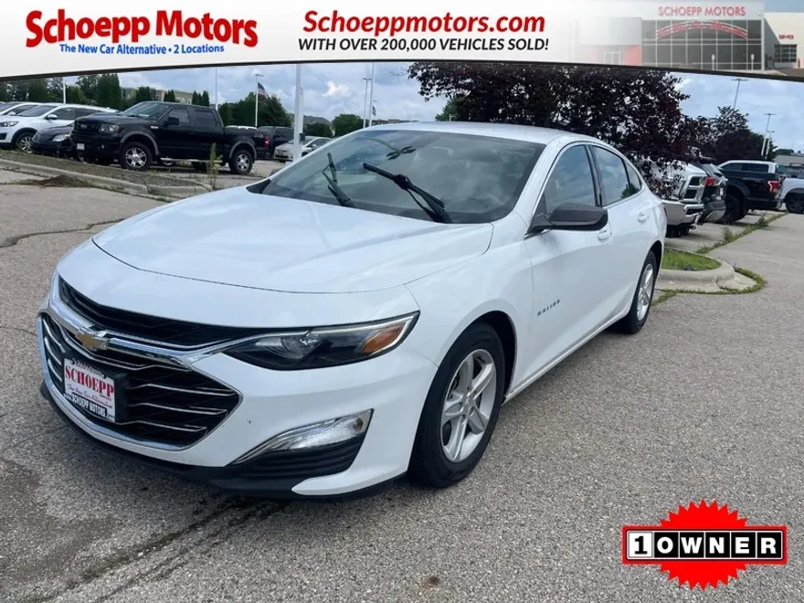 2021 Chevrolet Malibu LS photo 1