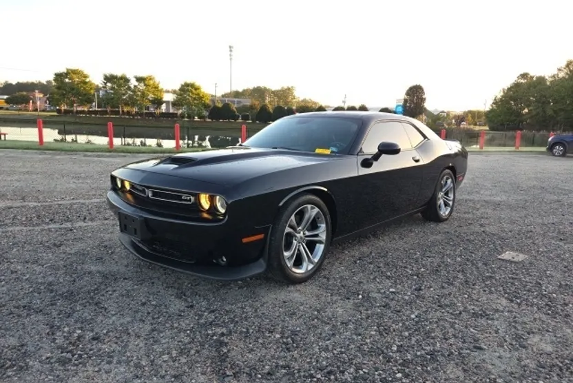 2020 Dodge Challenger GT photo 1