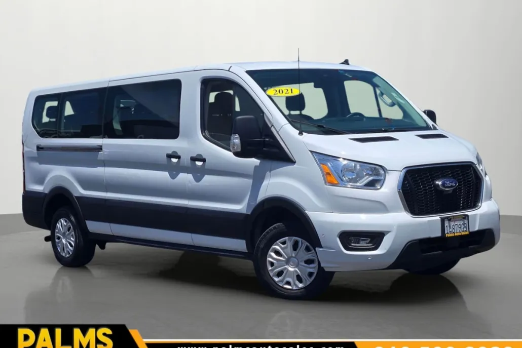 2021 Ford Transit Passenger XLT photo 1