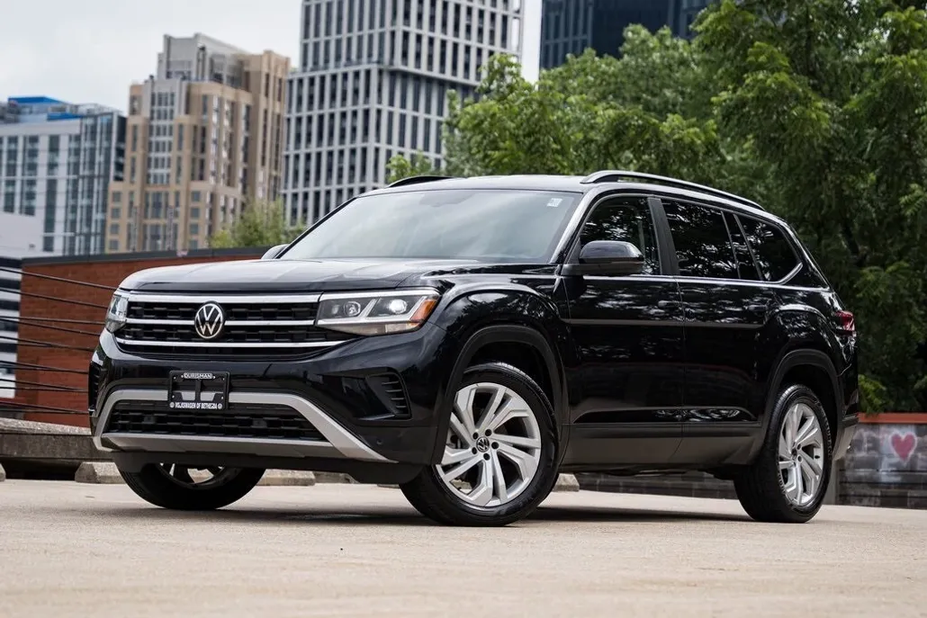 2022 Volkswagen Atlas SE Technology photo 1