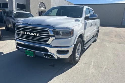 2022 Ram 1500 Laramie photo 2