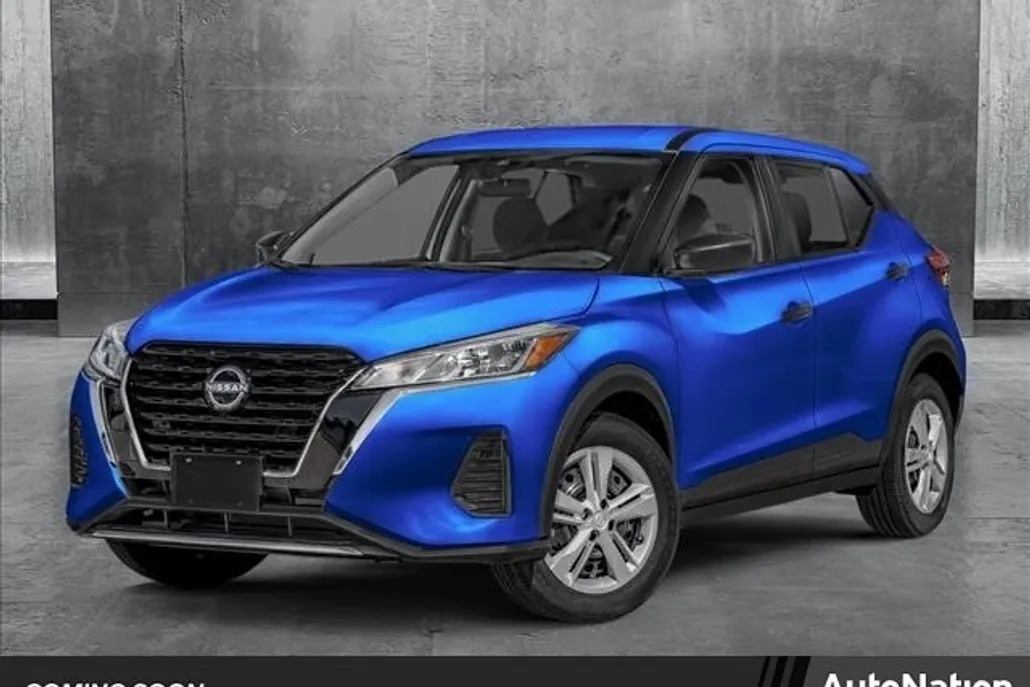 2025 Nissan Kicks Play S photo 1