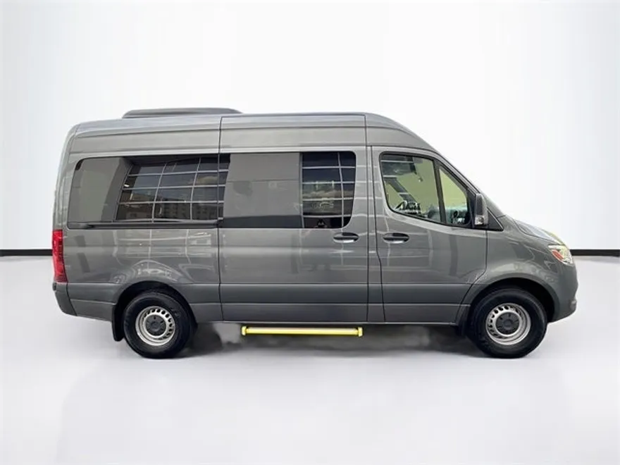 2024 Mercedes Benz Sprinter 2500 144 WB photo 1