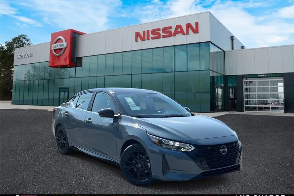 2025 Nissan Sentra SR photo 1