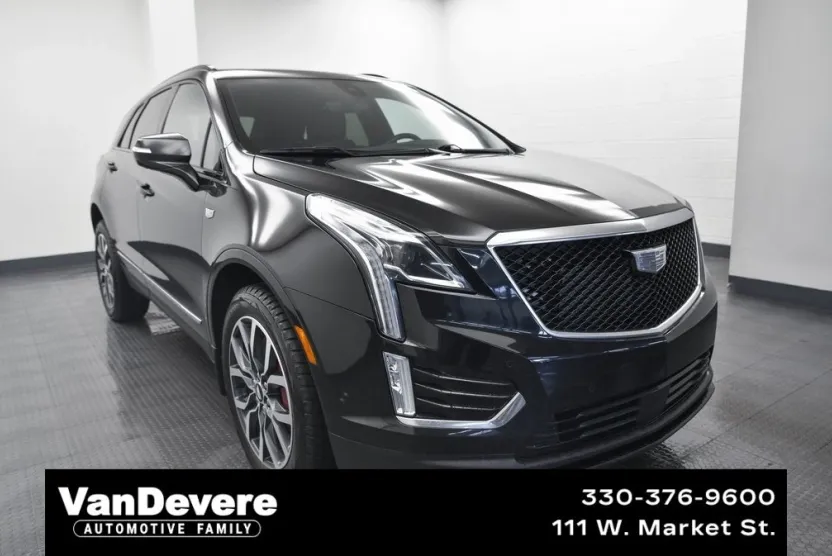 2022 Cadillac XT5 Sport photo 1