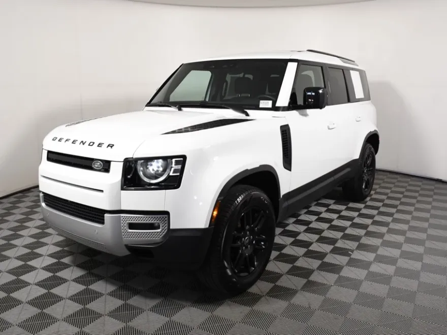 2025 Land Rover Defender 110 S photo 1