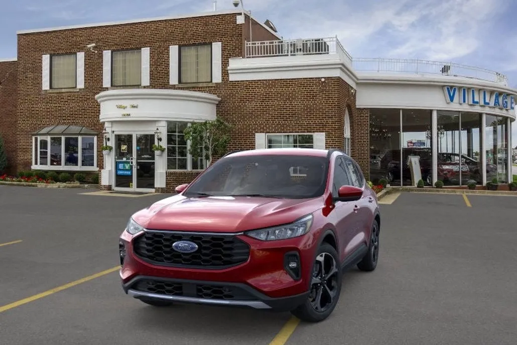 2025 Ford Escape ST-Line Select photo 1