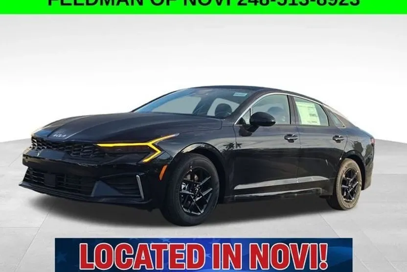 2025 Kia K5 LXS photo 1