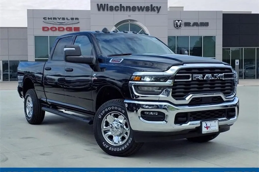 2025 Ram 2500 Tradesman photo 1