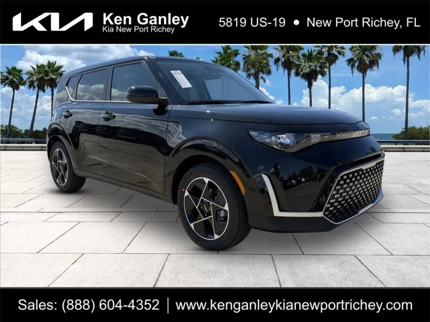 2025 Kia Soul EX photo 1