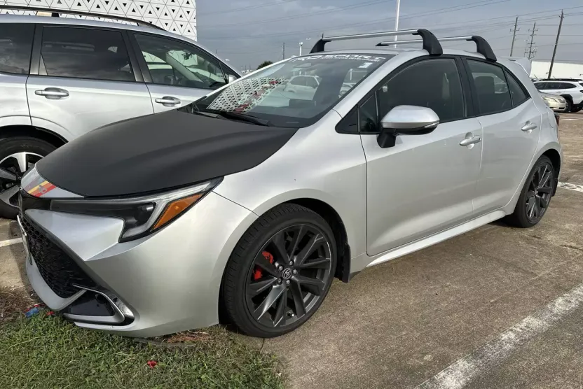 2025 Toyota Corolla XSE photo 1