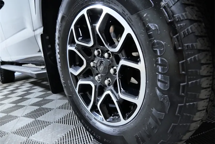 2022 Ford F-150 XLT photo 1