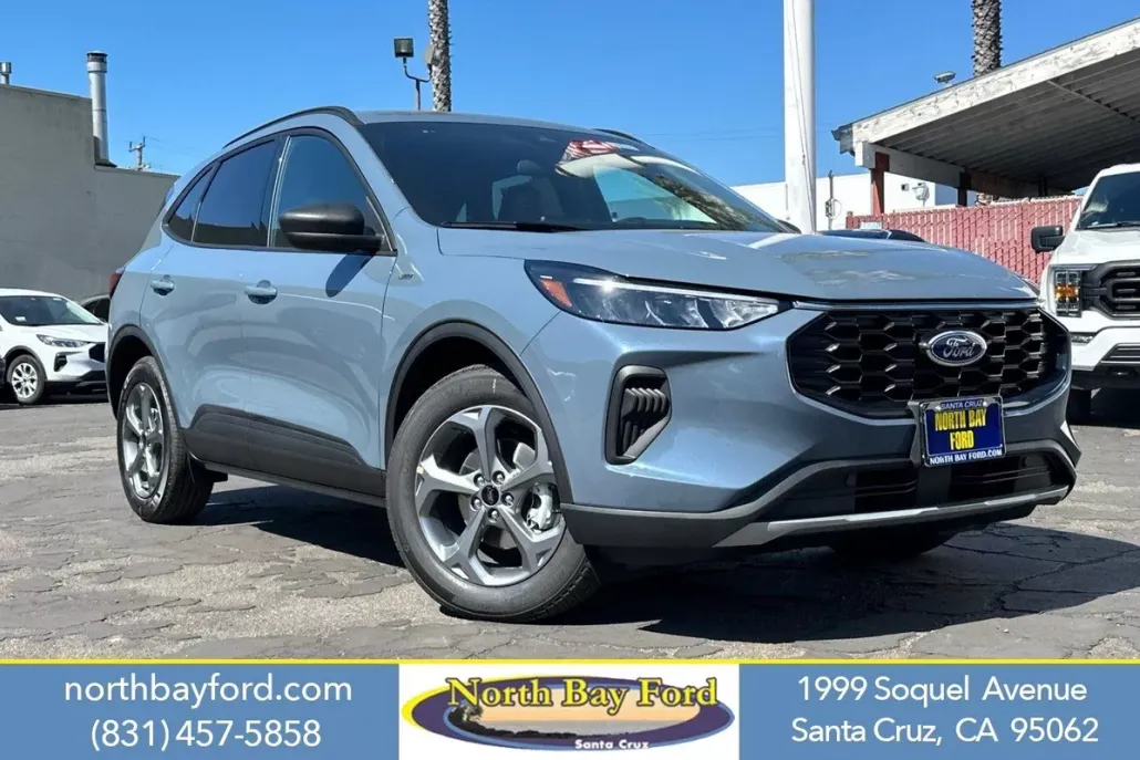 2025 Ford Escape ST-Line photo 1