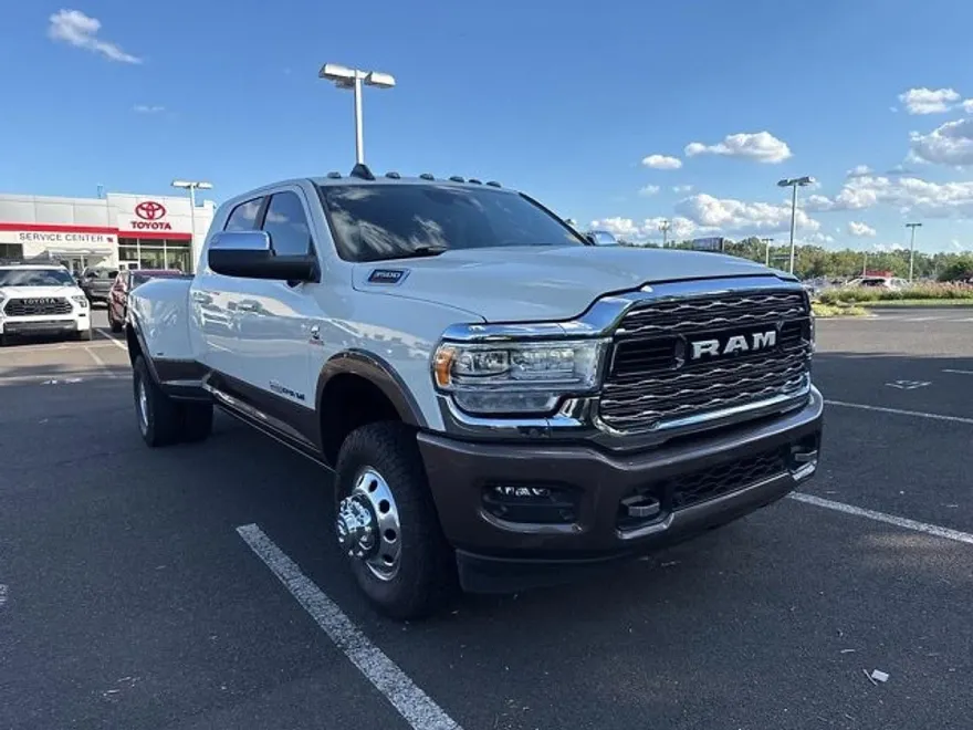 2022 Ram 3500 Longhorn photo 1