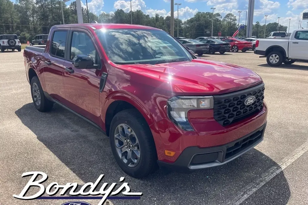 2025 Ford Maverick XLT photo 1