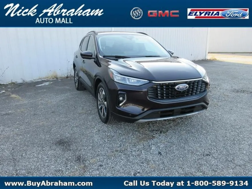 2023 Ford Escape Platinum photo 1