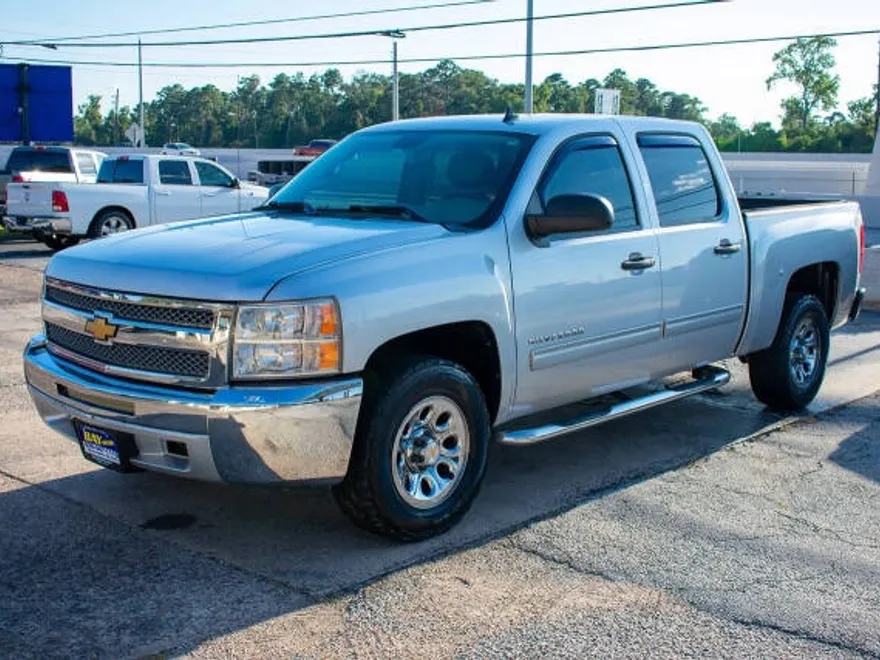 2013 Chevrolet Silverado LT photo 1