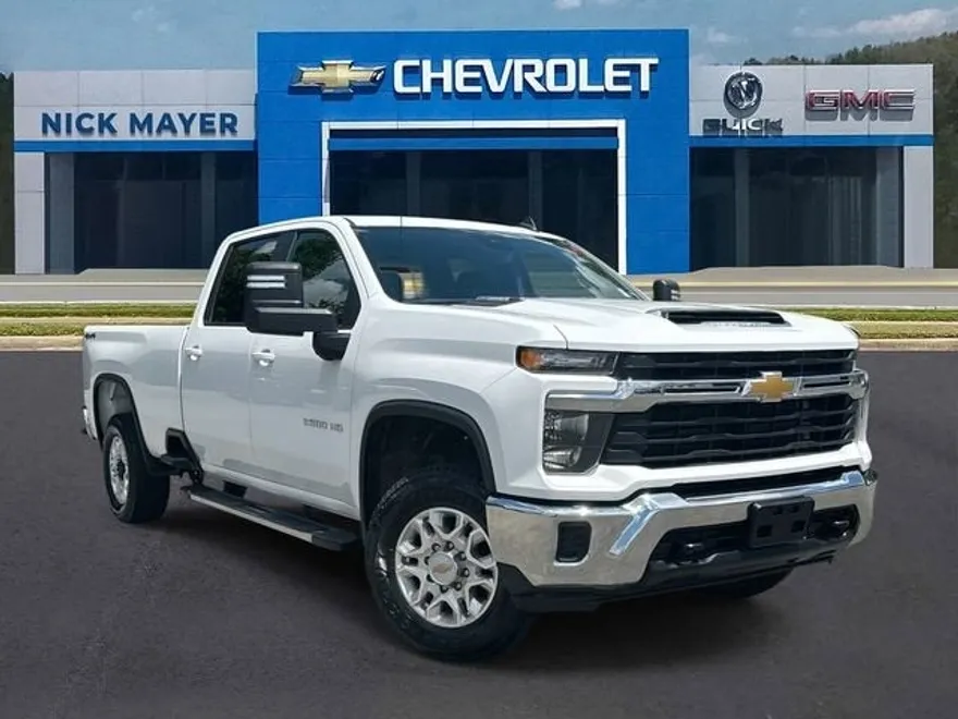 2024 Chevrolet Silverado 3500HD LT photo 1