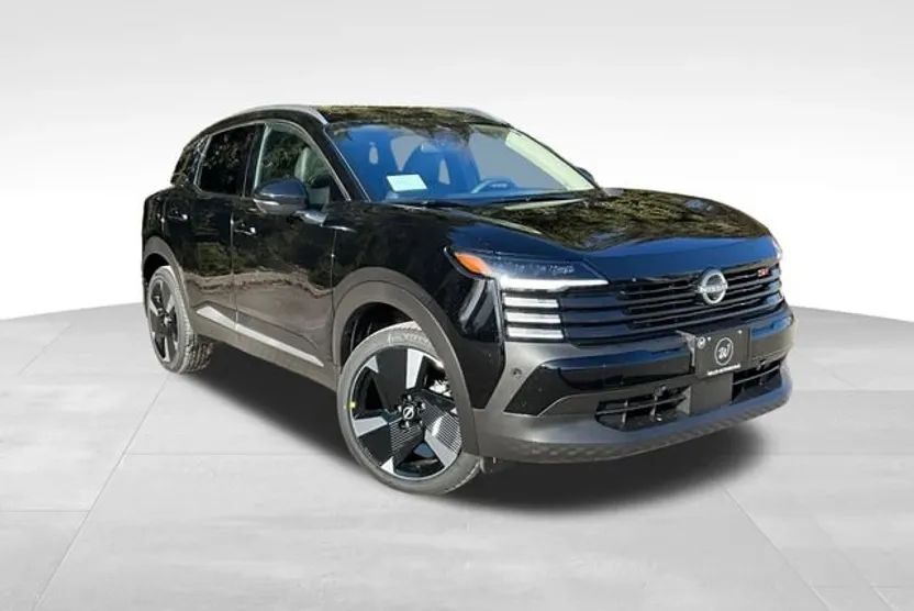 2025 Nissan Kicks SR photo 1