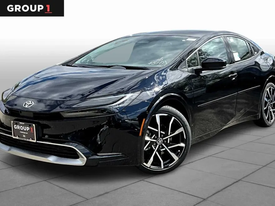 2026 Toyota Prius Plug-in Hybrid XSE Premium photo 1