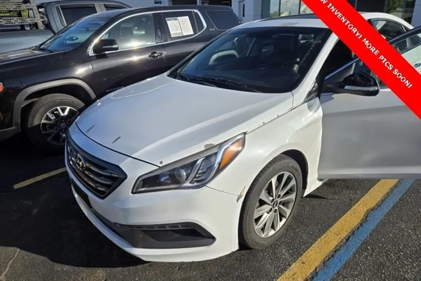 2017 Hyundai Sonata Sport photo 1
