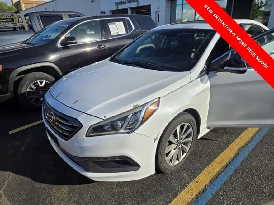 2017 Hyundai Sonata Sport photo 1