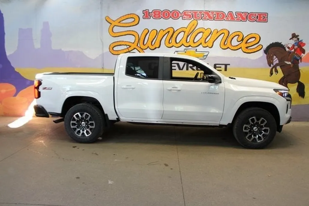 2026 Chevrolet Colorado Z71 photo 1