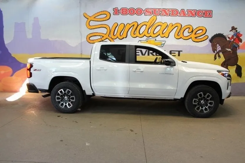 2026 Chevrolet Colorado Z71 photo 1