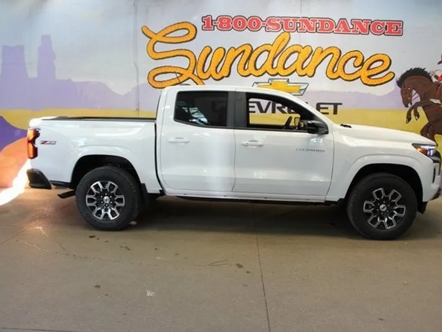 2026 Chevrolet Colorado Z71 photo 1