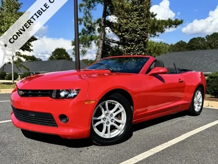 2015 Chevrolet Camaro 1LT photo 1