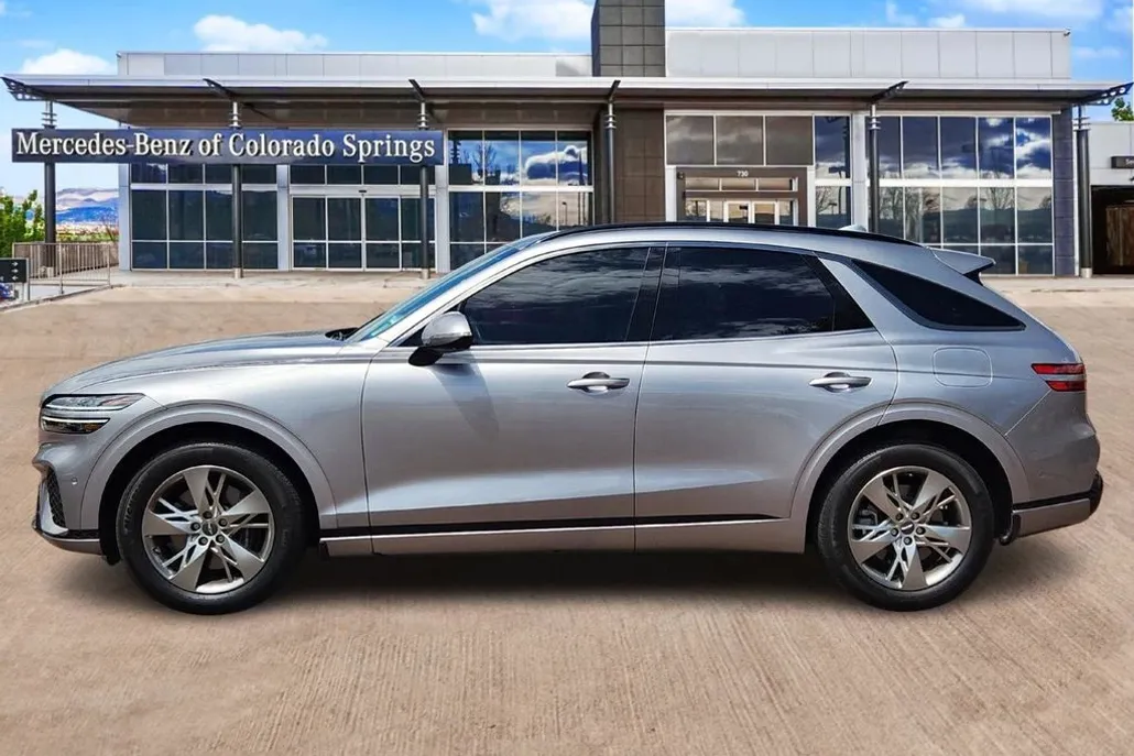 2022 Genesis GV70 3.5T Sport Advanced photo 1