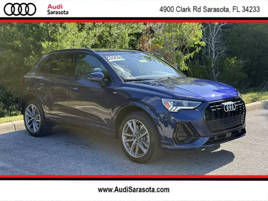 2025 Audi Q3 S line Premium photo 1