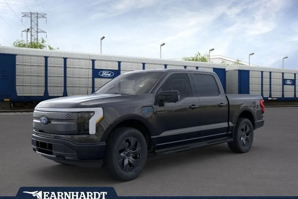 2025 Ford F-150 Lightning photo 1