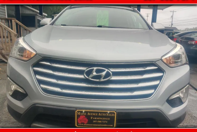 2015 Hyundai Santa Fe GLS photo 1