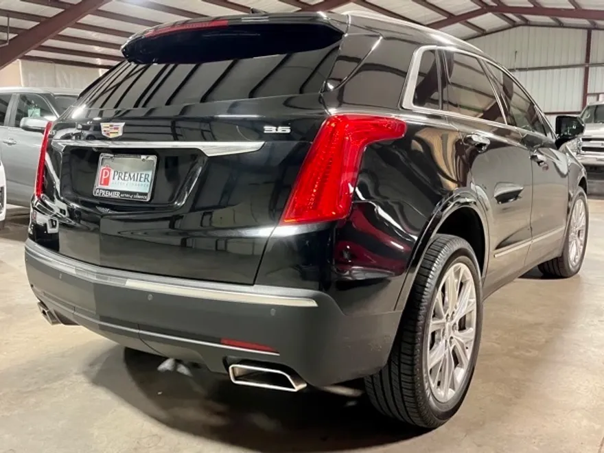 2018 Cadillac XT5 Luxury photo 1