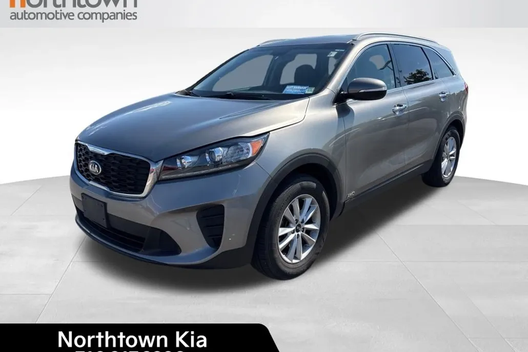2019 Kia Sorento LX photo 1
