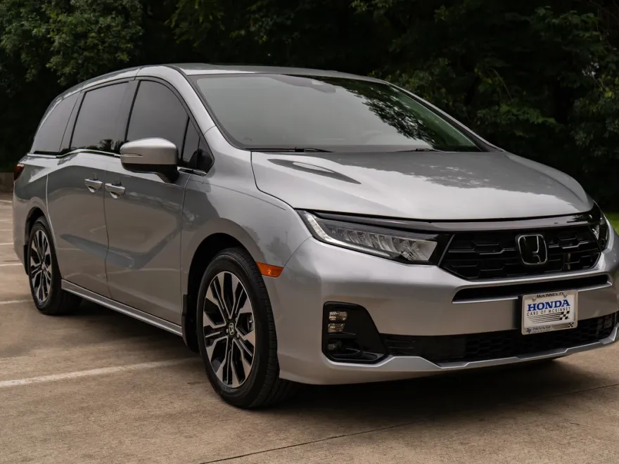 2025 Honda Odyssey Elite photo 1